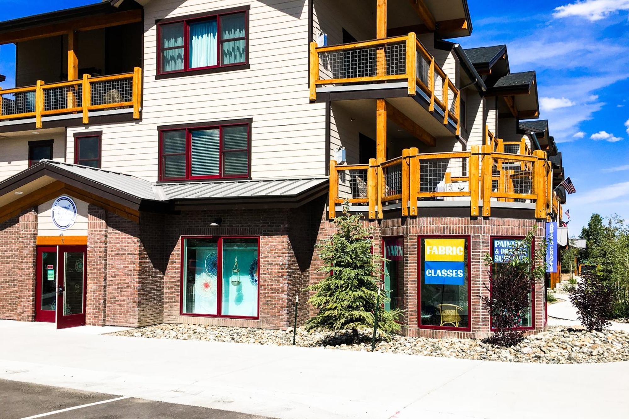 Riverfront Retreat & River'S Edge Townhome Silverthorne Room photo